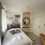 Casa vacanze Maison 200m2- 9 Avec Sdb - 16-18 Personnes - Séminaire-proche Centre-ville-gare Et Arena-terrasse Reims