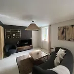 Maison 200m2- 9 Avec Sdb - 16-18 Personnes - Séminaire-proche Centre-ville-gare Et Arena-terrasse *