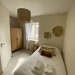 Maison 200m2- 9 Avec Sdb - 16-18 Personnes - Séminaire-proche Centre-ville-gare Et Arena-terrasse Reims