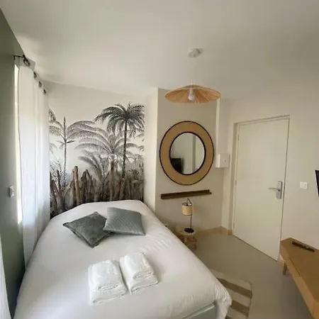 Dom wakacyjny Maison 200m2- 9 Avec Sdb - 16-18 Personnes - Seminaire-proche Centre-ville-gare Et Arena-terrasse Reims